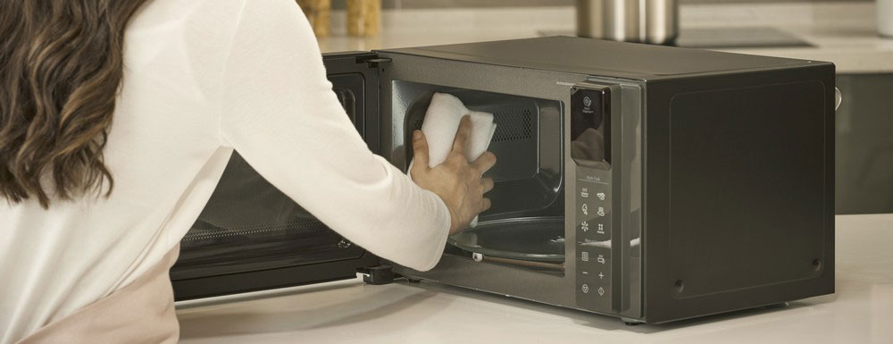 nettoyage micro-ondes